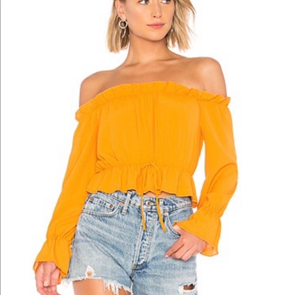 Off the shoulder long sleeve crop top